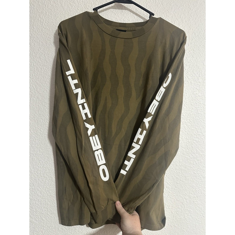 NWT OBEY INTL 1989 Long Sleeve Shirt Size S Green Spellout Skater Sleeve Graphic - Picture 3 of 7